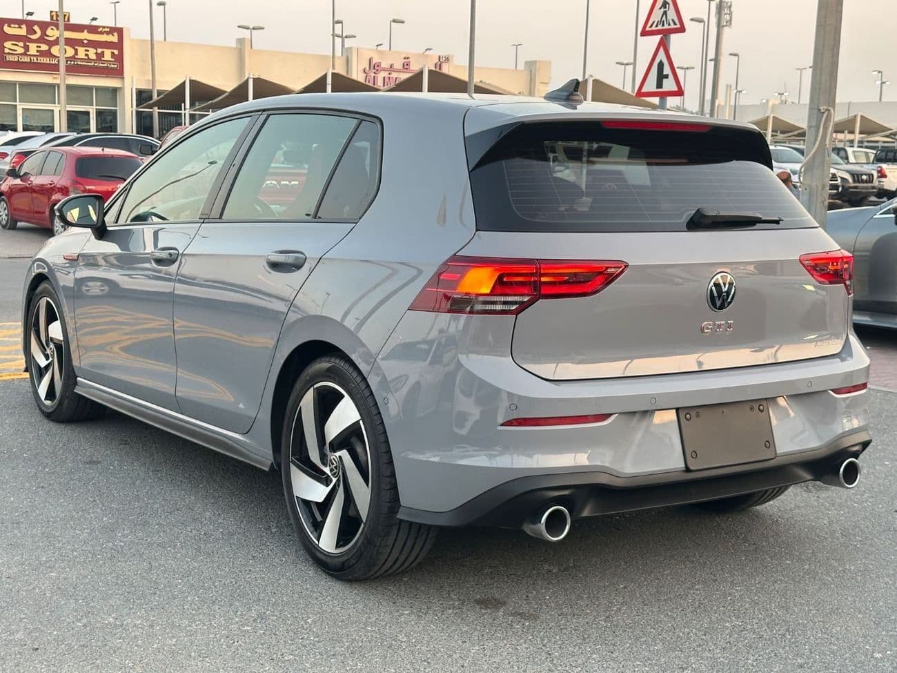 2024 Volkswagen Golf GTI thumbnail 6