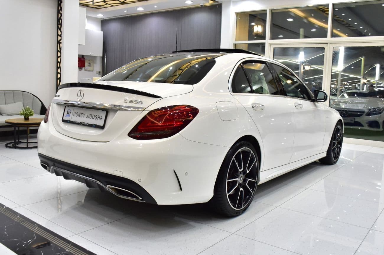 2019 Mercedes Benz C200 . thumbnail 6