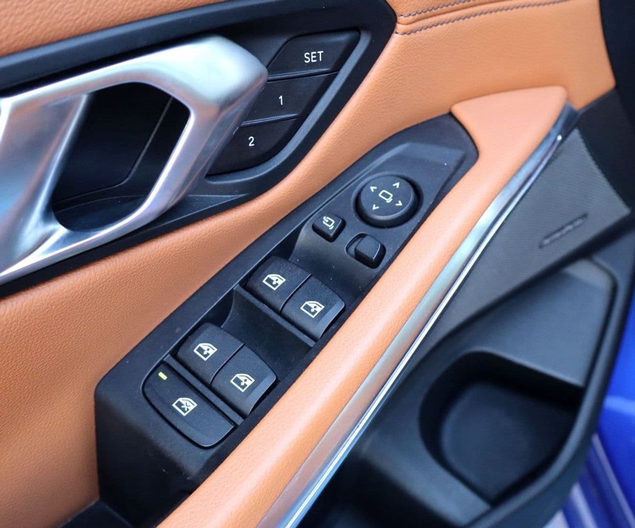 2019 BMW 330i M SPORT thumbnail 4