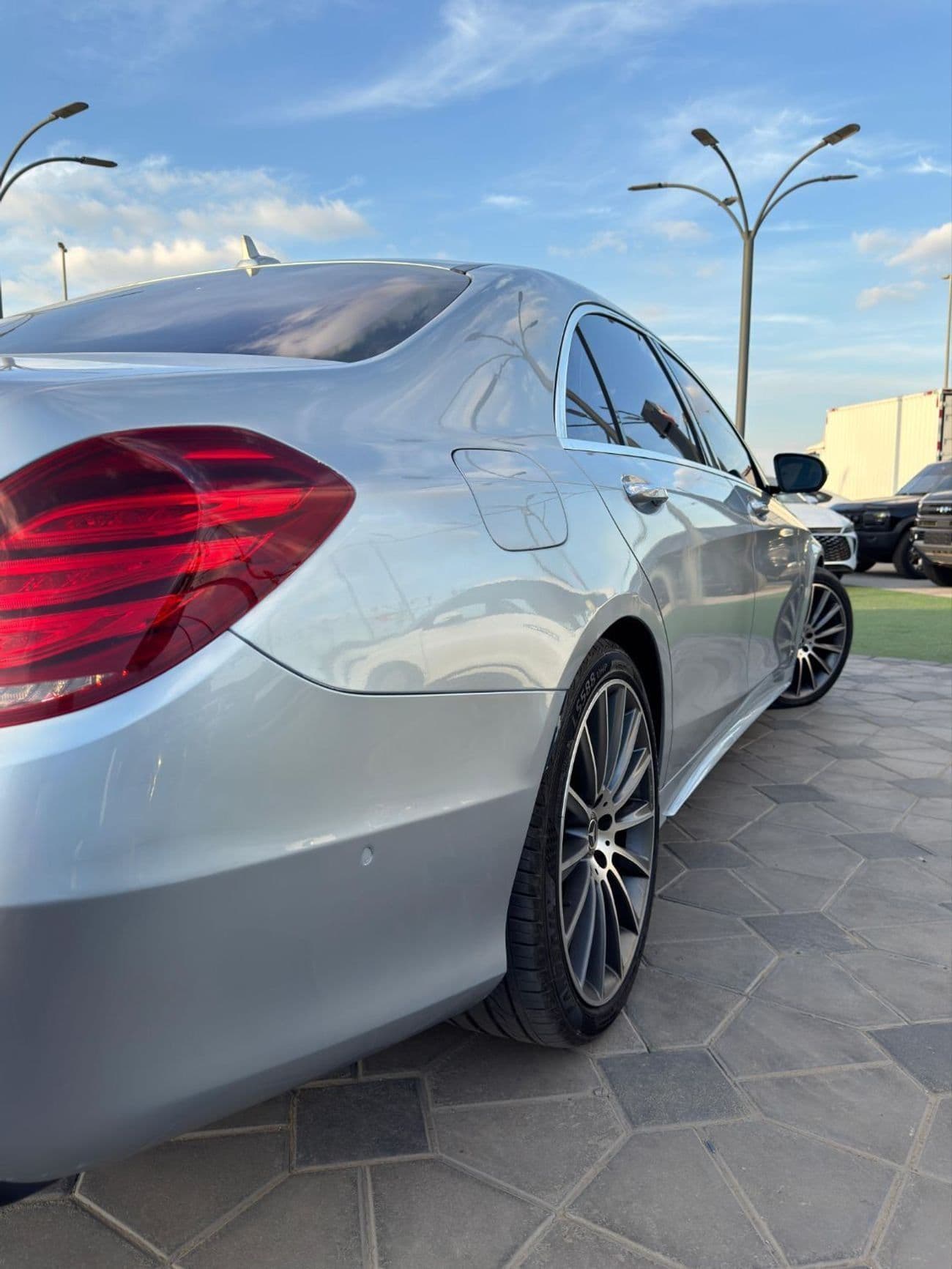 2014 Mercedes Benz S500 AMG PREMIUM thumbnail 4