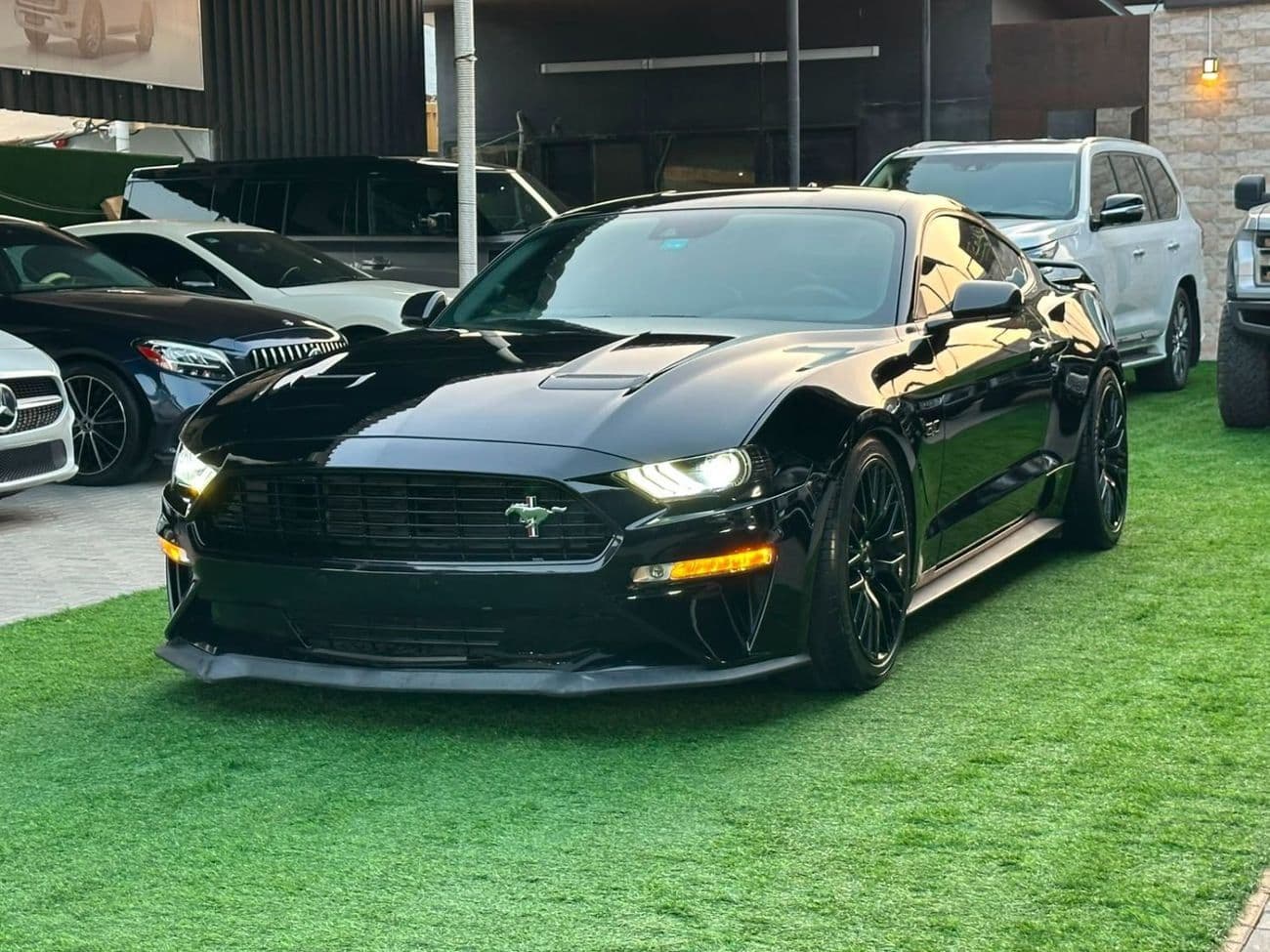 2020 Ford Mustang GT PREMIUM thumbnail 3