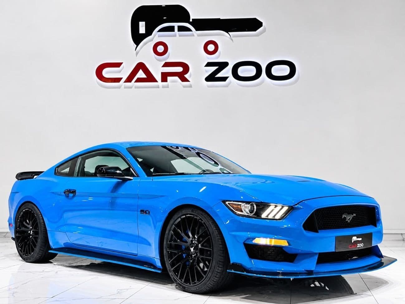 2017 Ford Mustang PREMIUM thumbnail 2