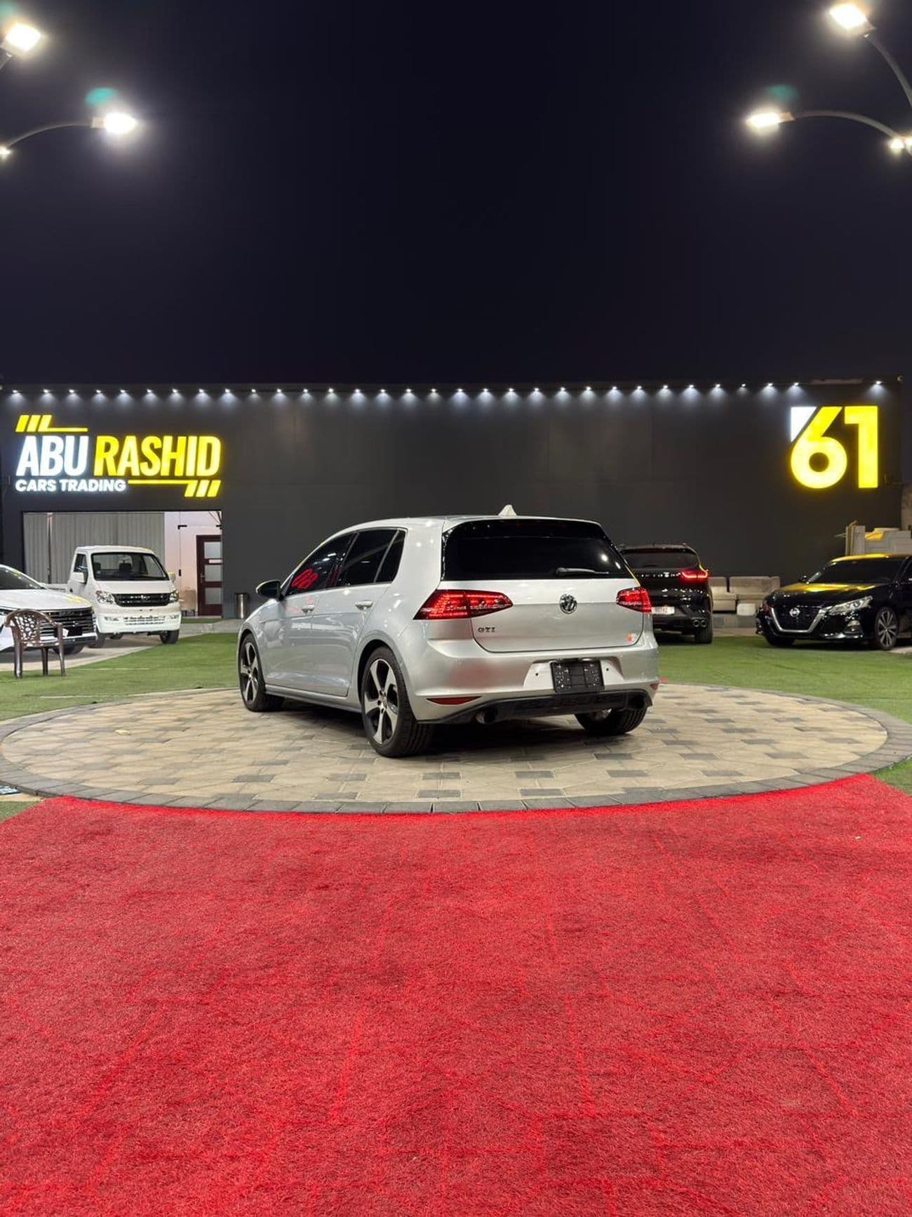2016 Volkswagen Golf GTI SE thumbnail 5