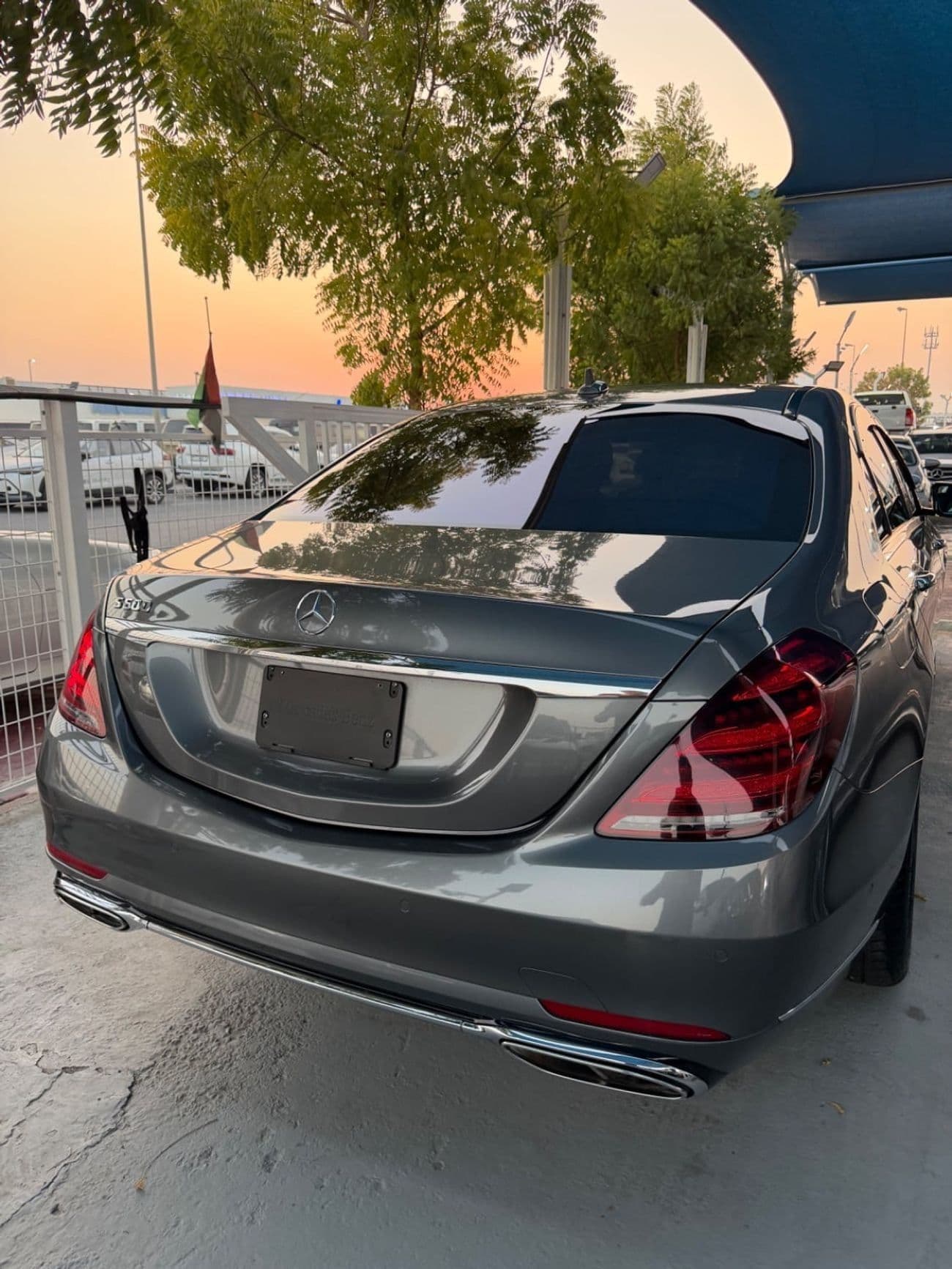 2018 Mercedes Benz S600 LWB thumbnail 4