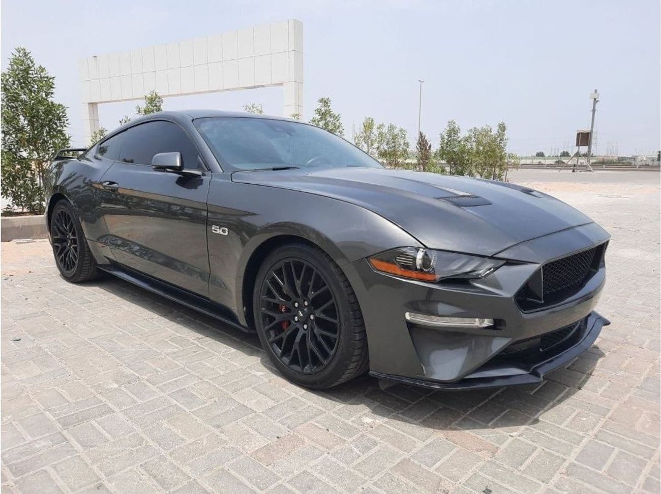 2018 Ford Mustang GT PREMIUM thumbnail 4