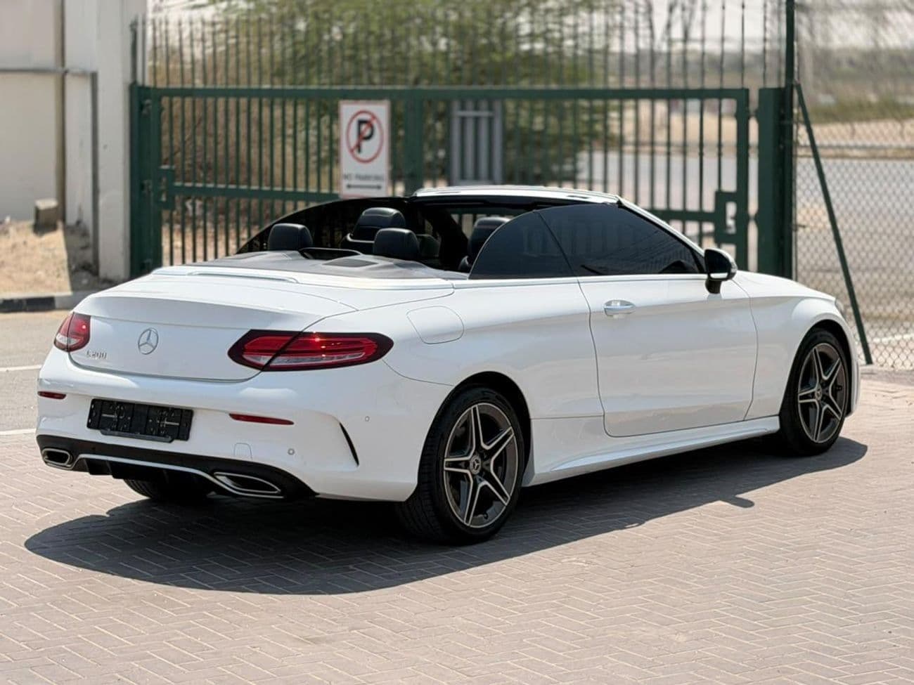 2021 Mercedes Benz C200 PREMIUM PLUS thumbnail 4