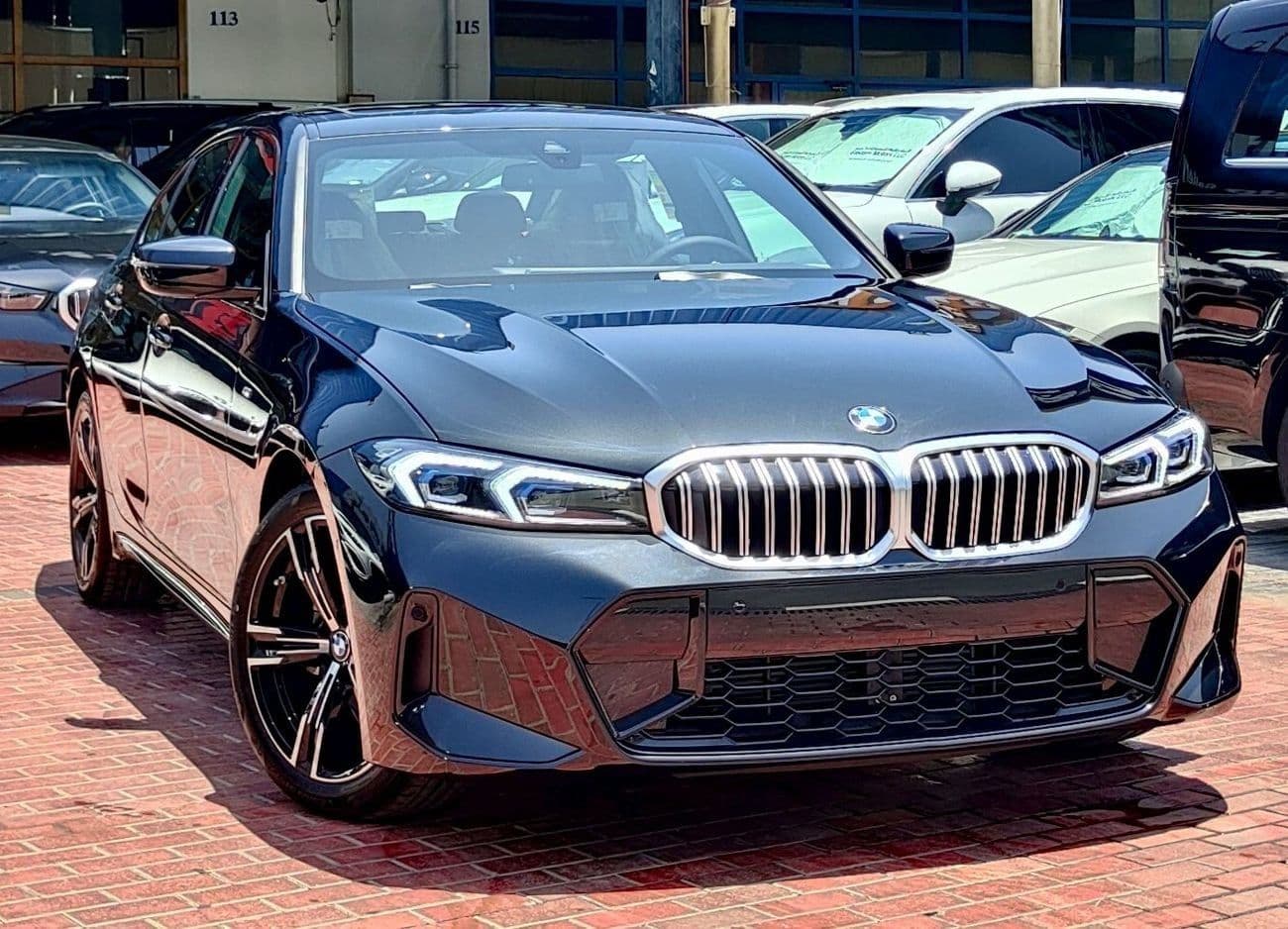 2026 BMW 318i LUXURY M SPORT PACKAGE