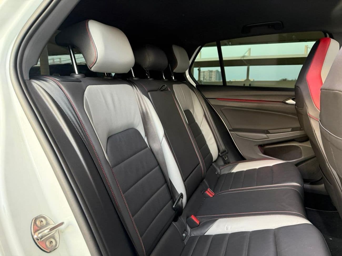 2021 Volkswagen Golf GTI thumbnail 8