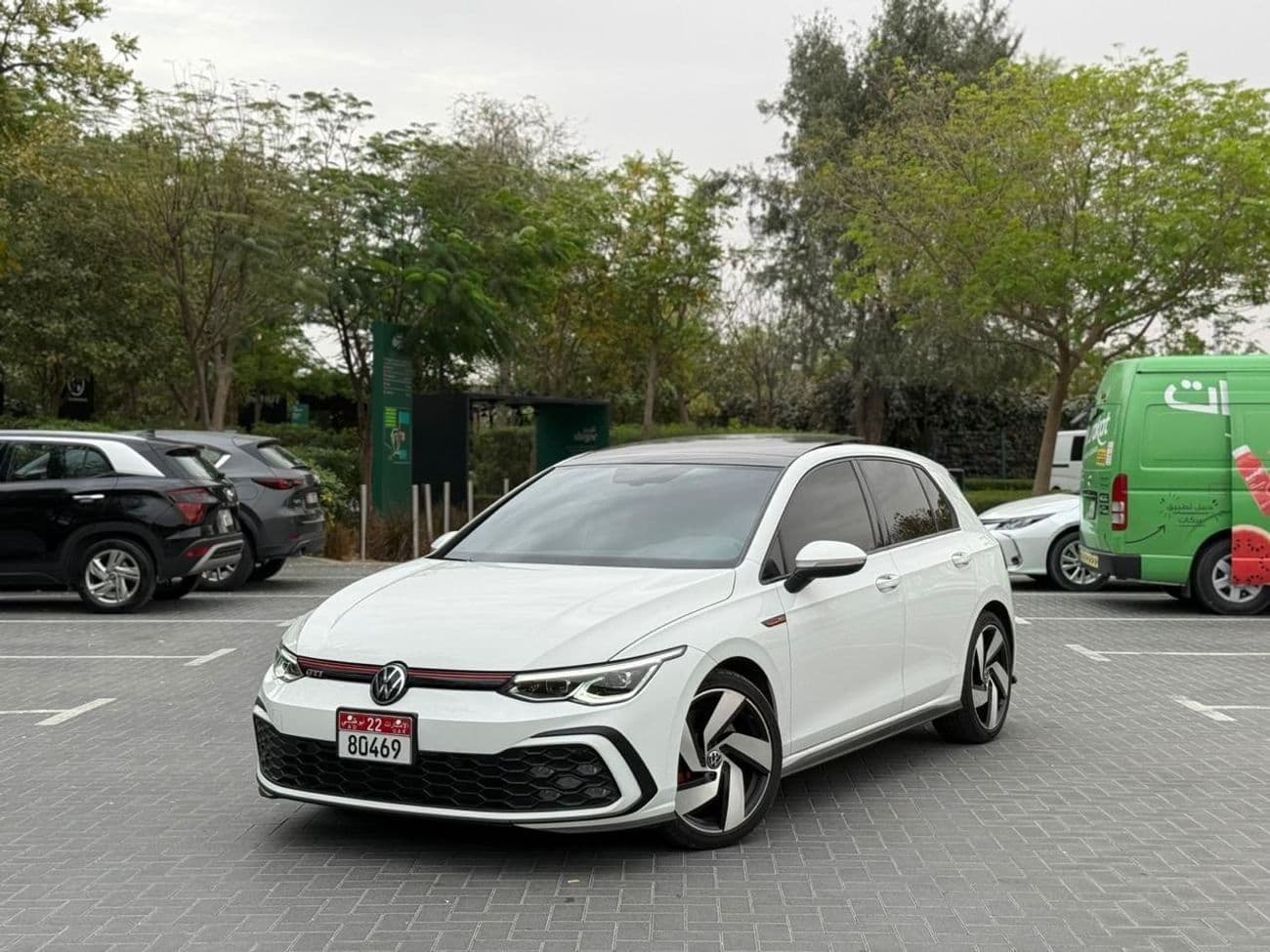 2021 Volkswagen Golf GTI thumbnail 2