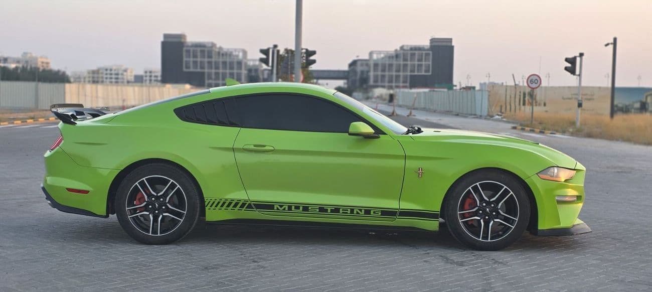 2020 Ford Mustang STANDARD thumbnail 7