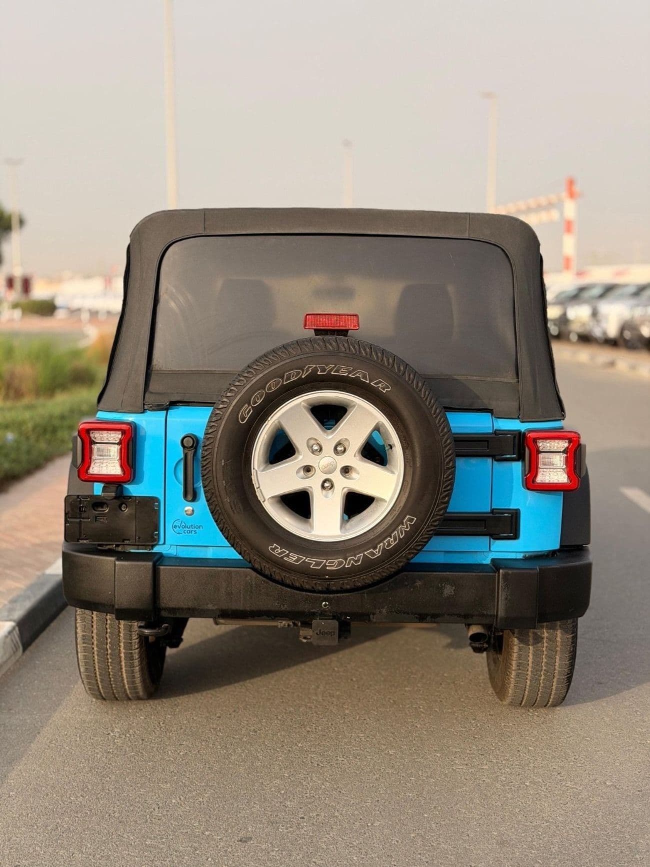 2017 Jeep Wrangler SPORT thumbnail 3