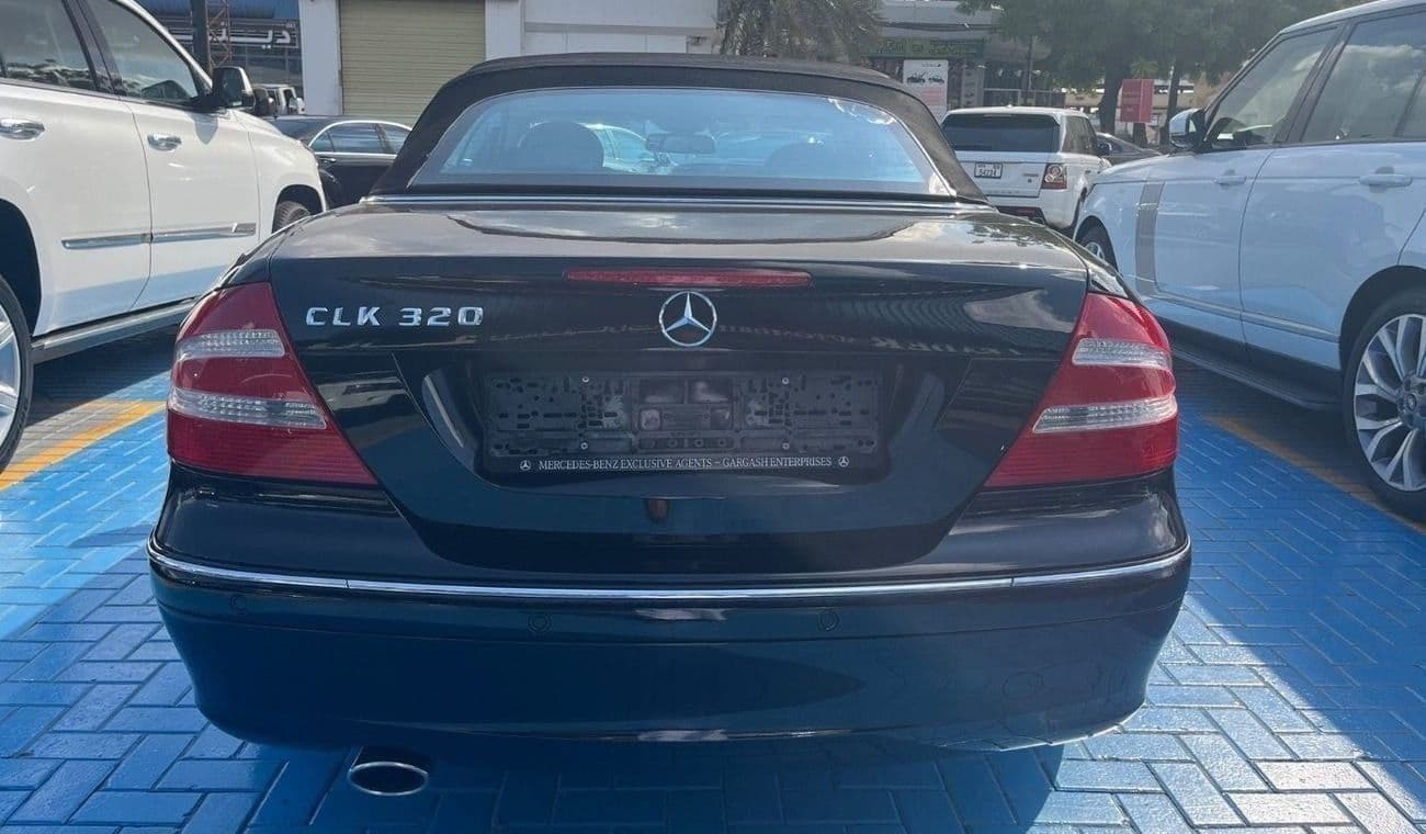 2004 Mercedes Benz CLK320 STANDARD thumbnail 4