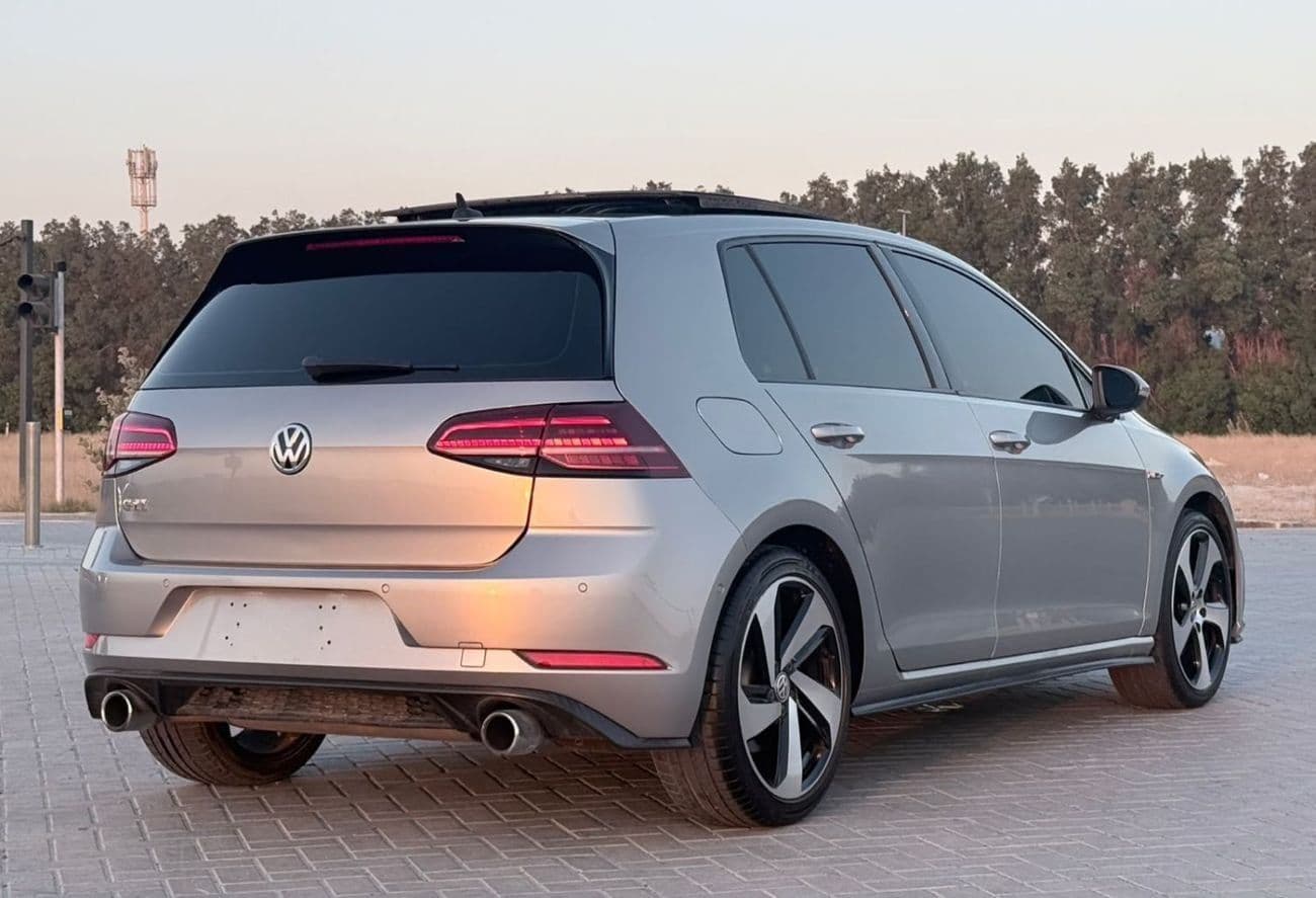 2018 Volkswagen Golf GTI thumbnail 6