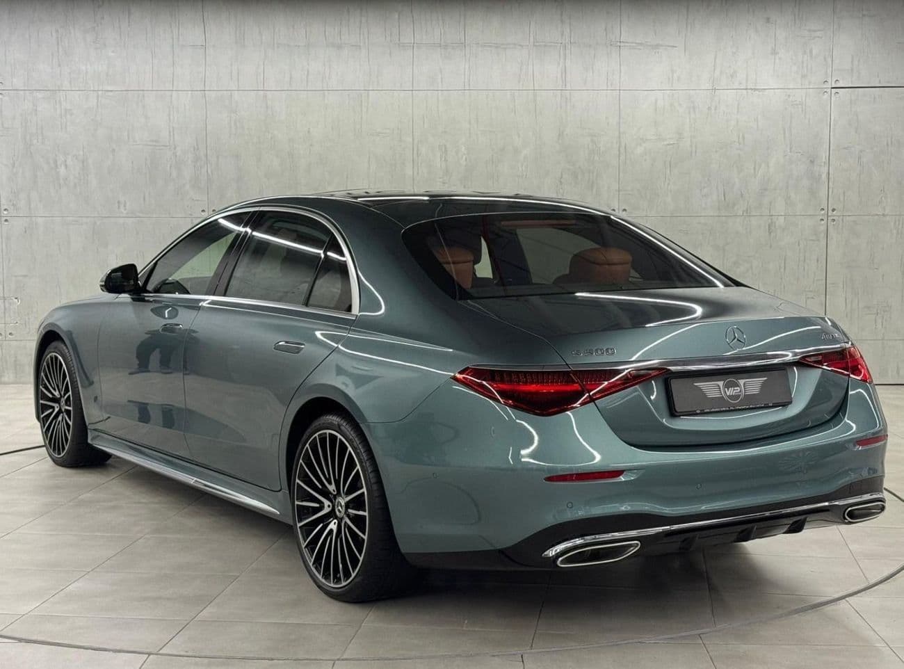 2025 Mercedes Benz S500 4MATIC L thumbnail 5