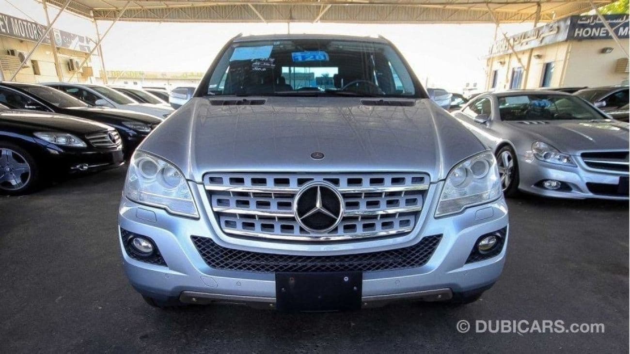2010 Mercedes Benz ML350 STANDARD thumbnail 2