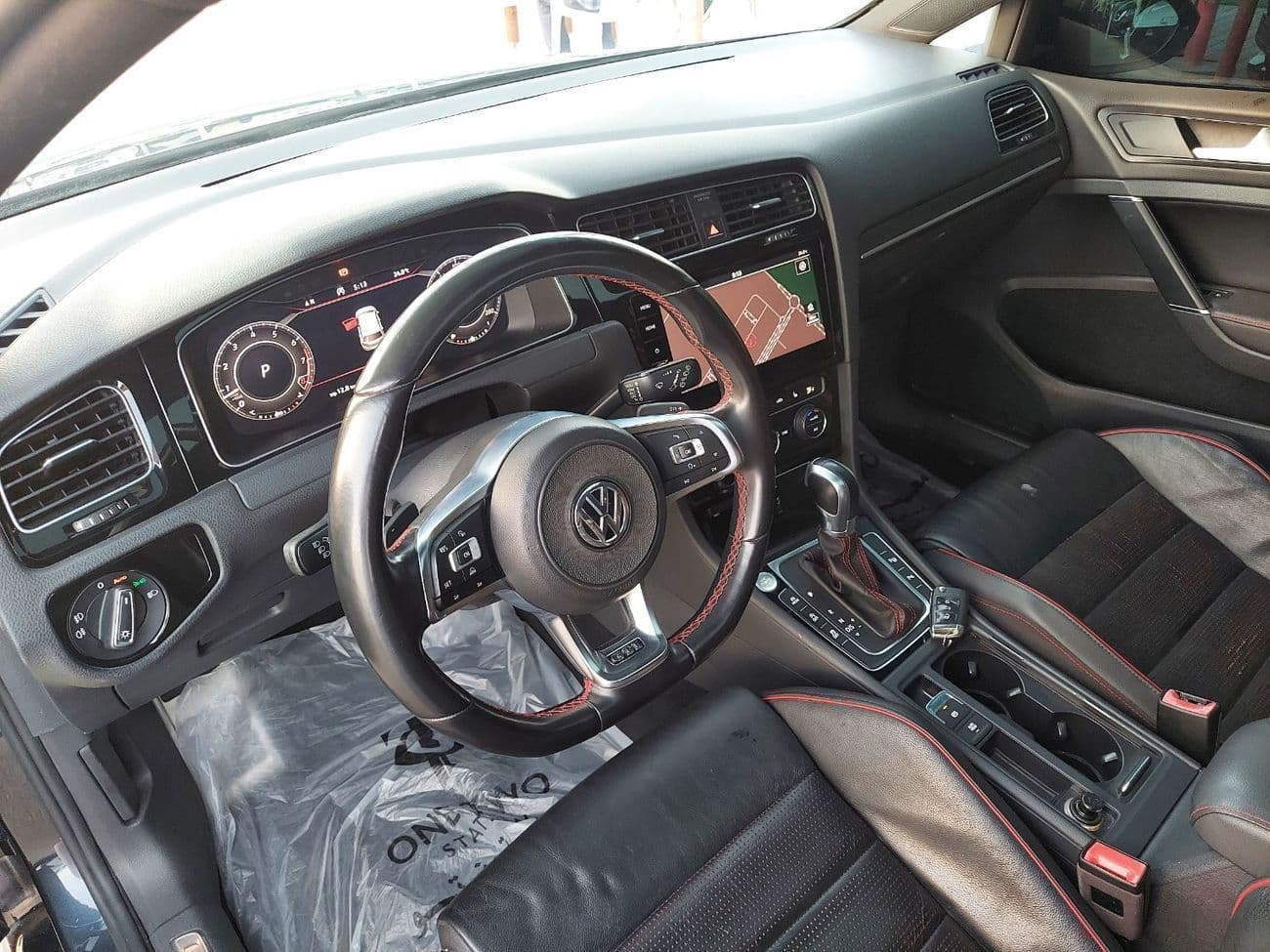 2018 Volkswagen Golf GTI SEL thumbnail 6