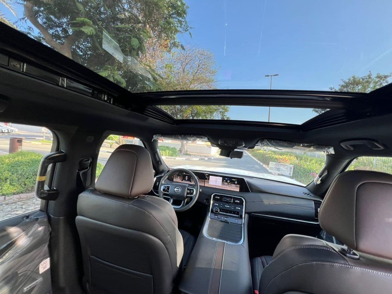 2026 Nissan Patrol SE TITANIUM thumbnail 7