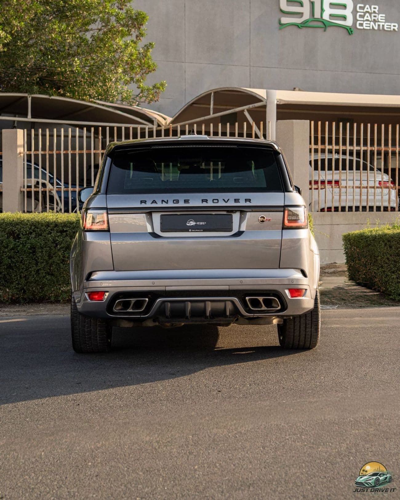 2022 Land Rover Range Rover Sport SVR thumbnail 5