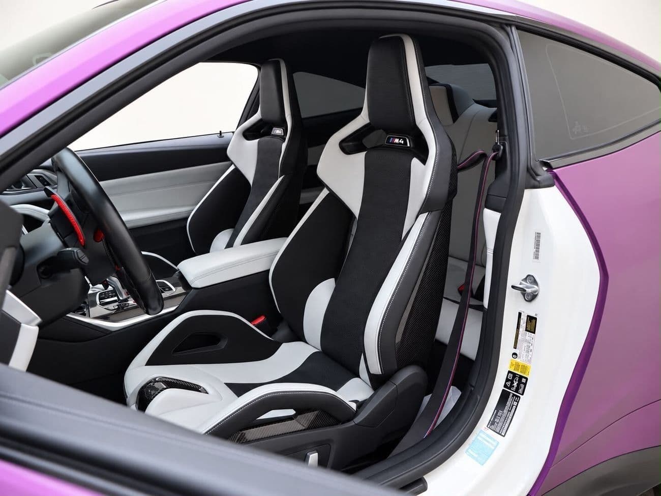 2023 BMW M4 COMPETITION M XDRIVE thumbnail 6