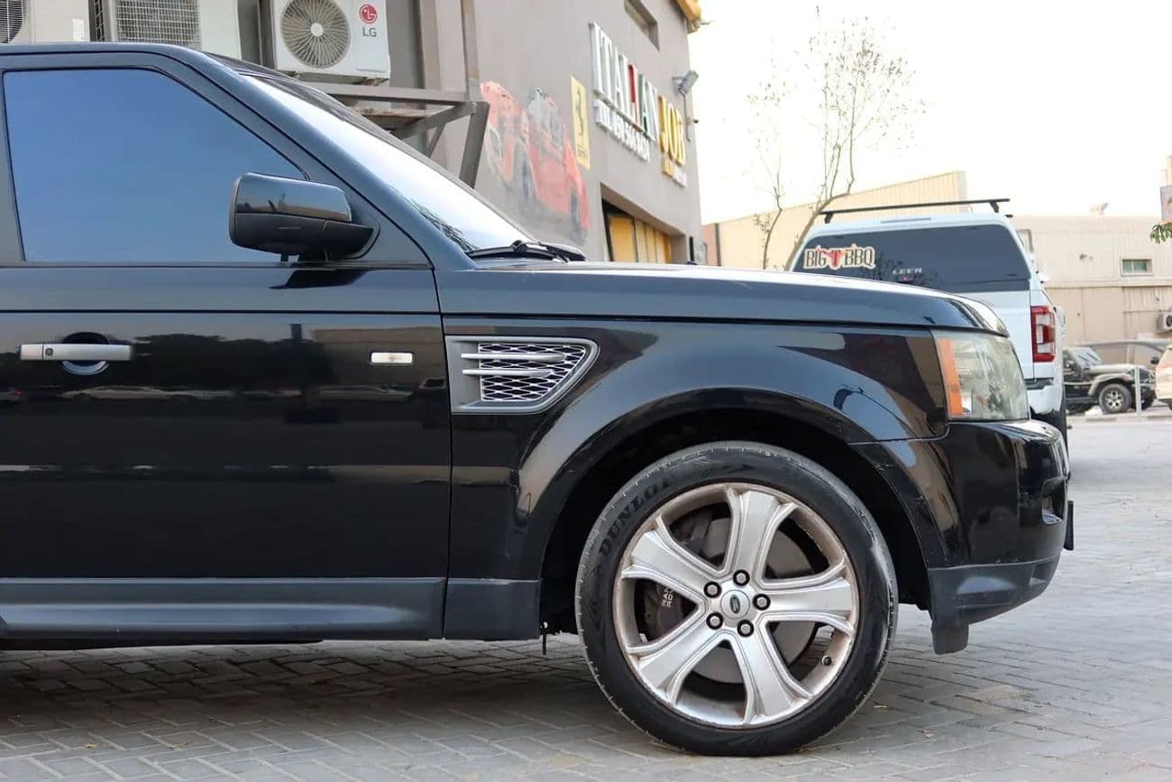 2011 Land Rover Range Rover Sport thumbnail 7