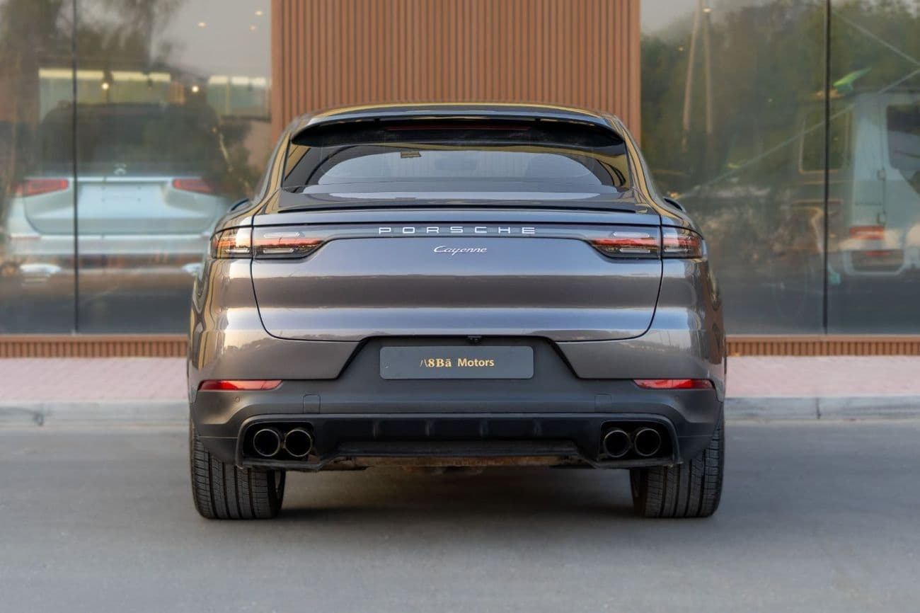 2022 Porsche Cayenne PLATINUM EDITION thumbnail 3