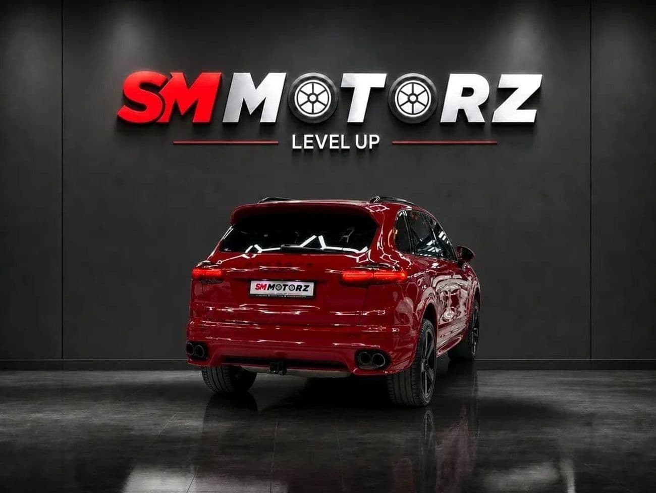 2016 Porsche Cayenne GTS thumbnail 8