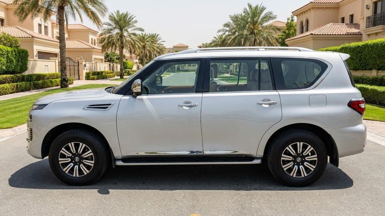 2021 Nissan Patrol SE TITANIUM thumbnail 5