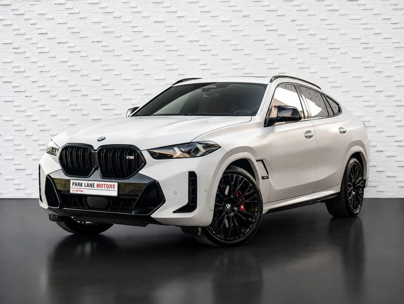 2024 BMW X6 M60i