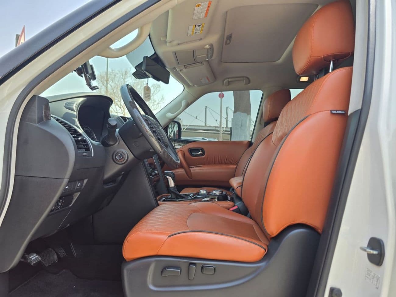 2020 Nissan Patrol SE PLATINUM CITY thumbnail 8
