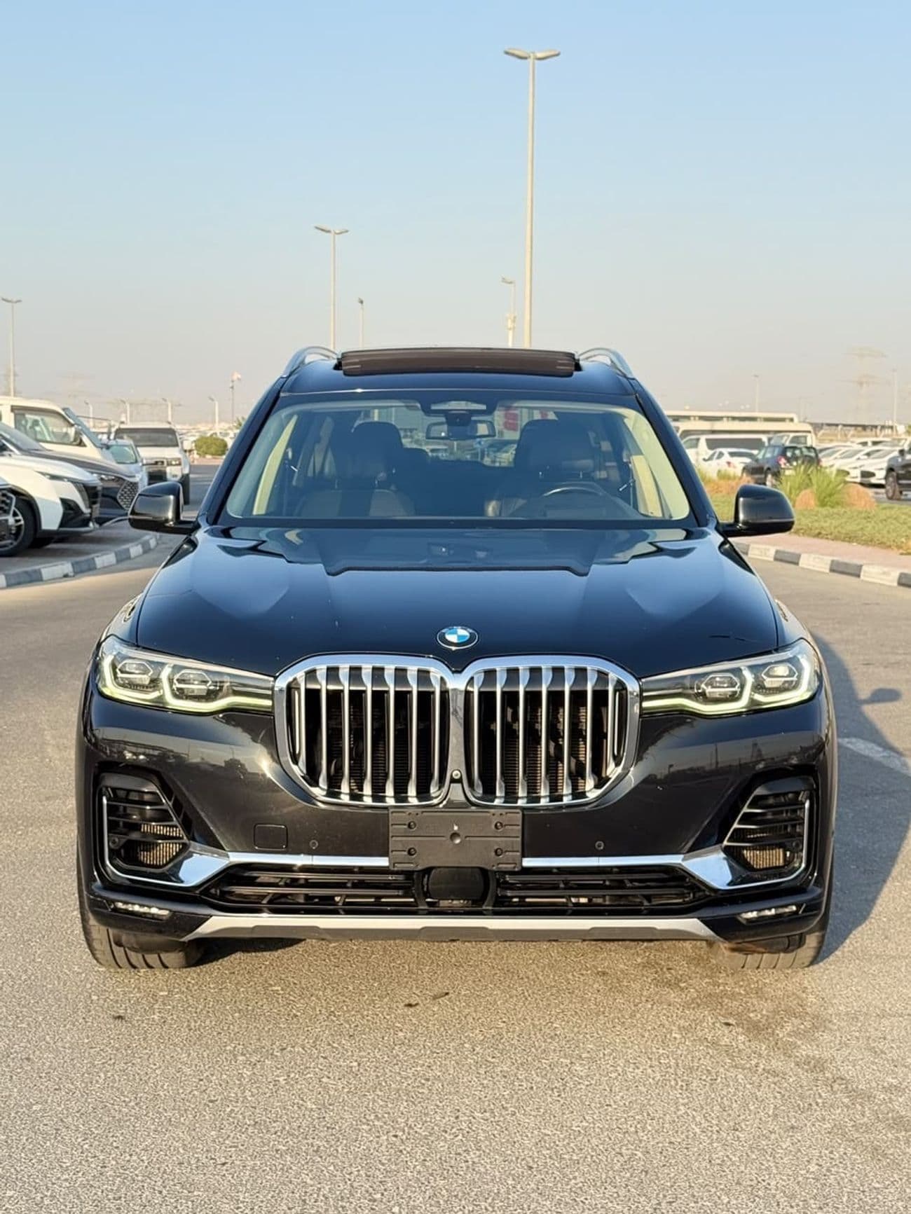 2019 BMW X7 50i PURE EXCELLENCE thumbnail 2