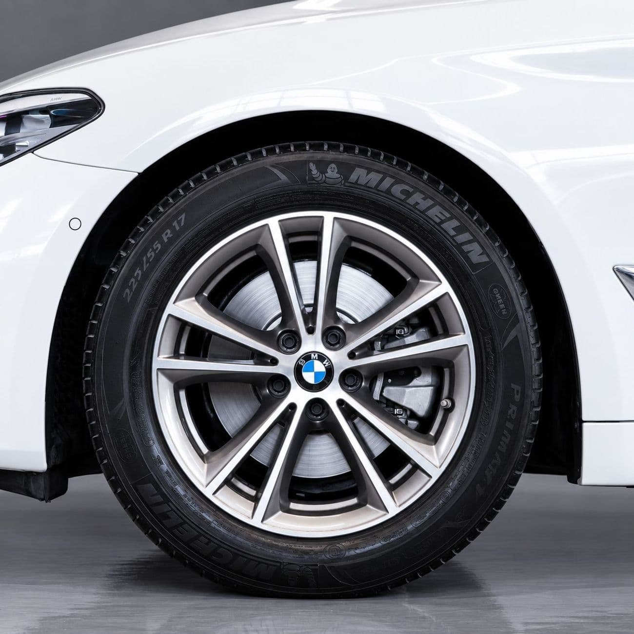 2020 BMW 520i BMW thumbnail 6