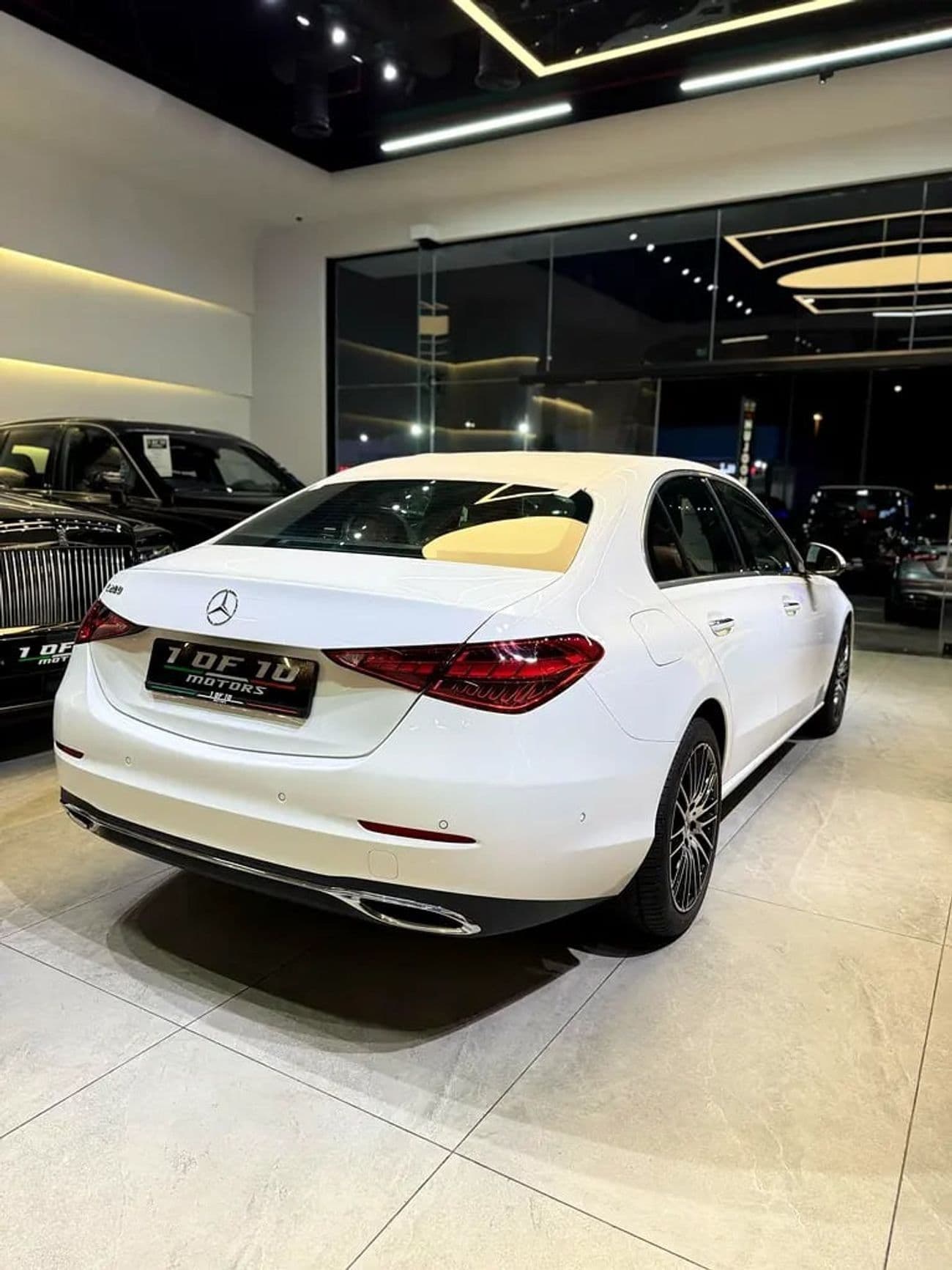 2025 Mercedes Benz C200 thumbnail 5