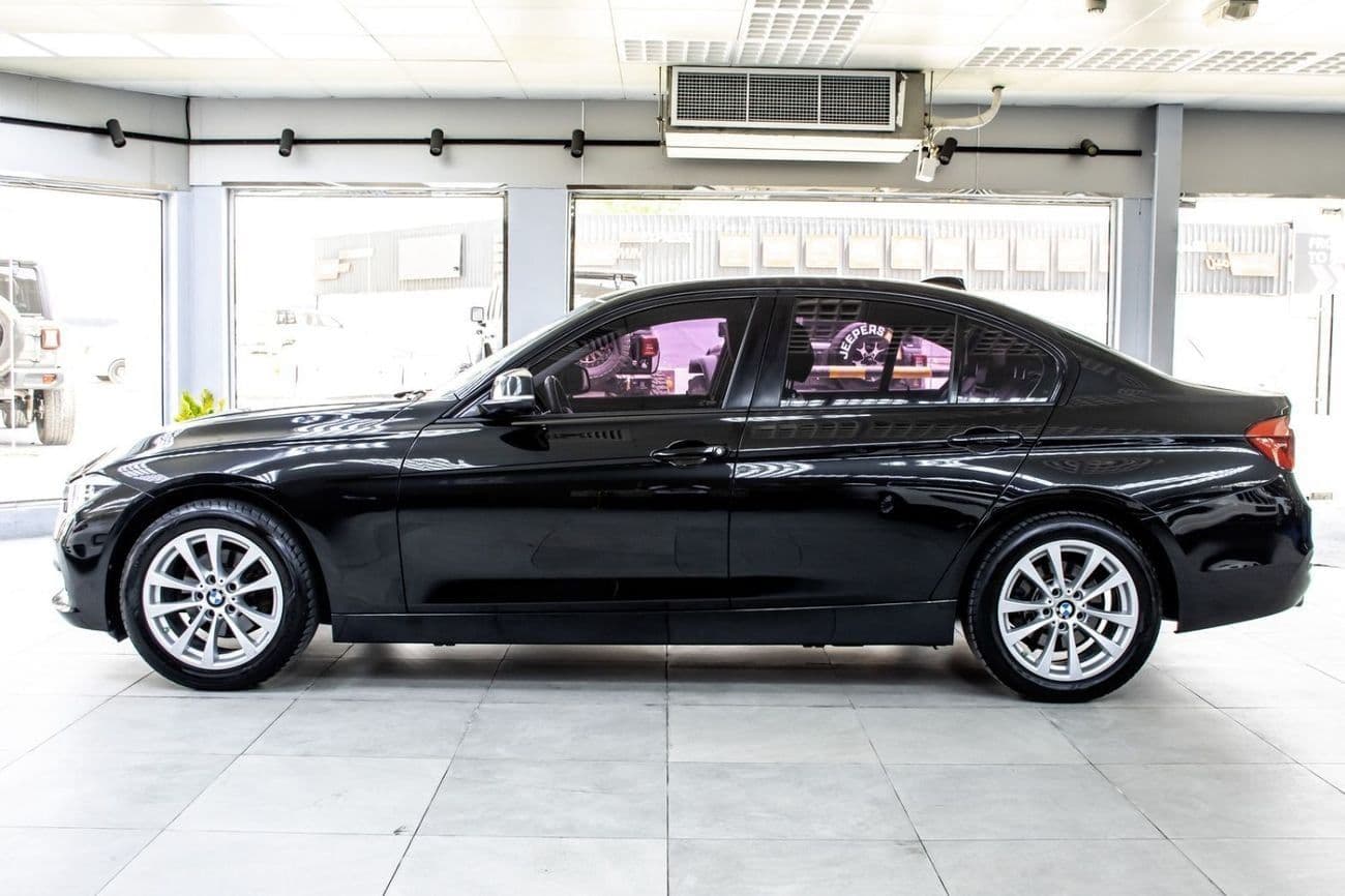 2018 BMW 318i EXCLUSIVE thumbnail 5