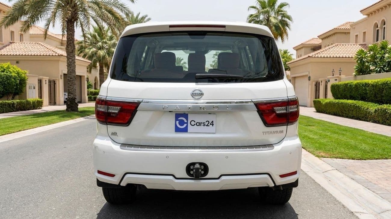 2024 Nissan Patrol SE TITANIUM thumbnail 4