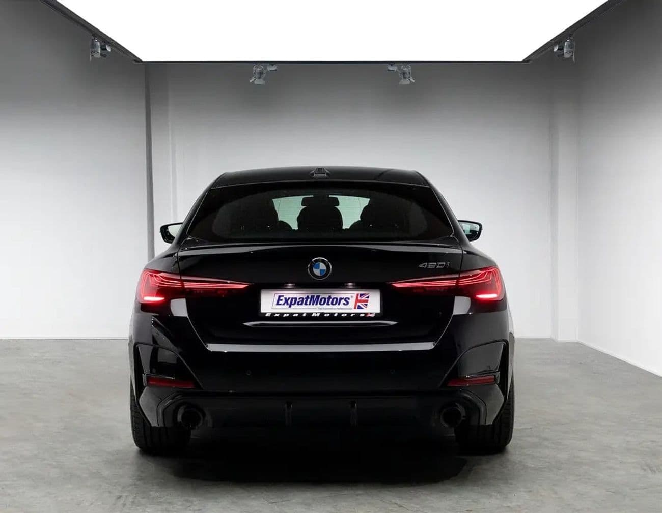 2025 BMW 420i M SPORT thumbnail 4