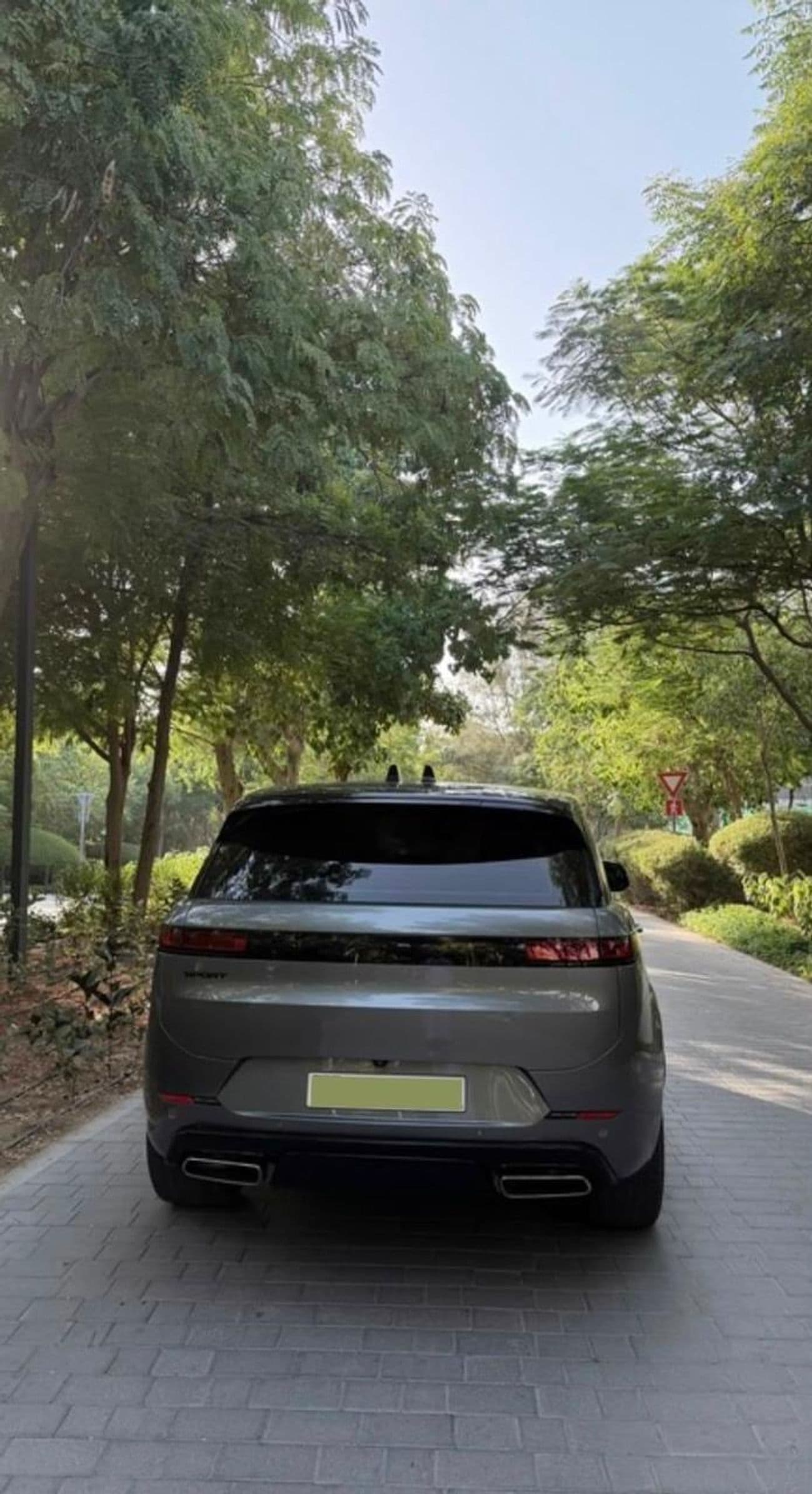 2024 Land Rover Range Rover Sport DYNAMIC HSE P400 thumbnail 3