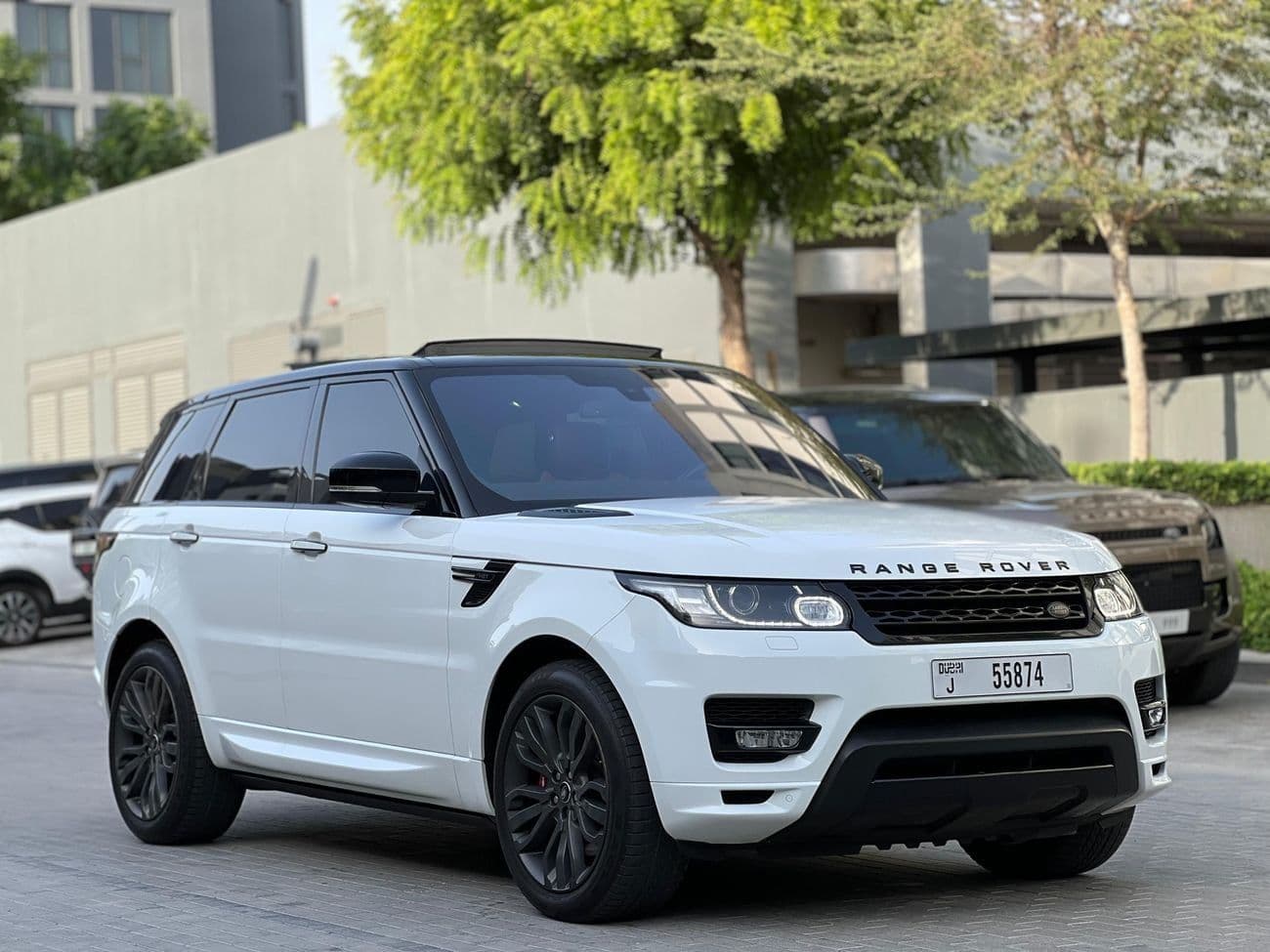 2016 Land Rover Range Rover Sport HSE thumbnail 8