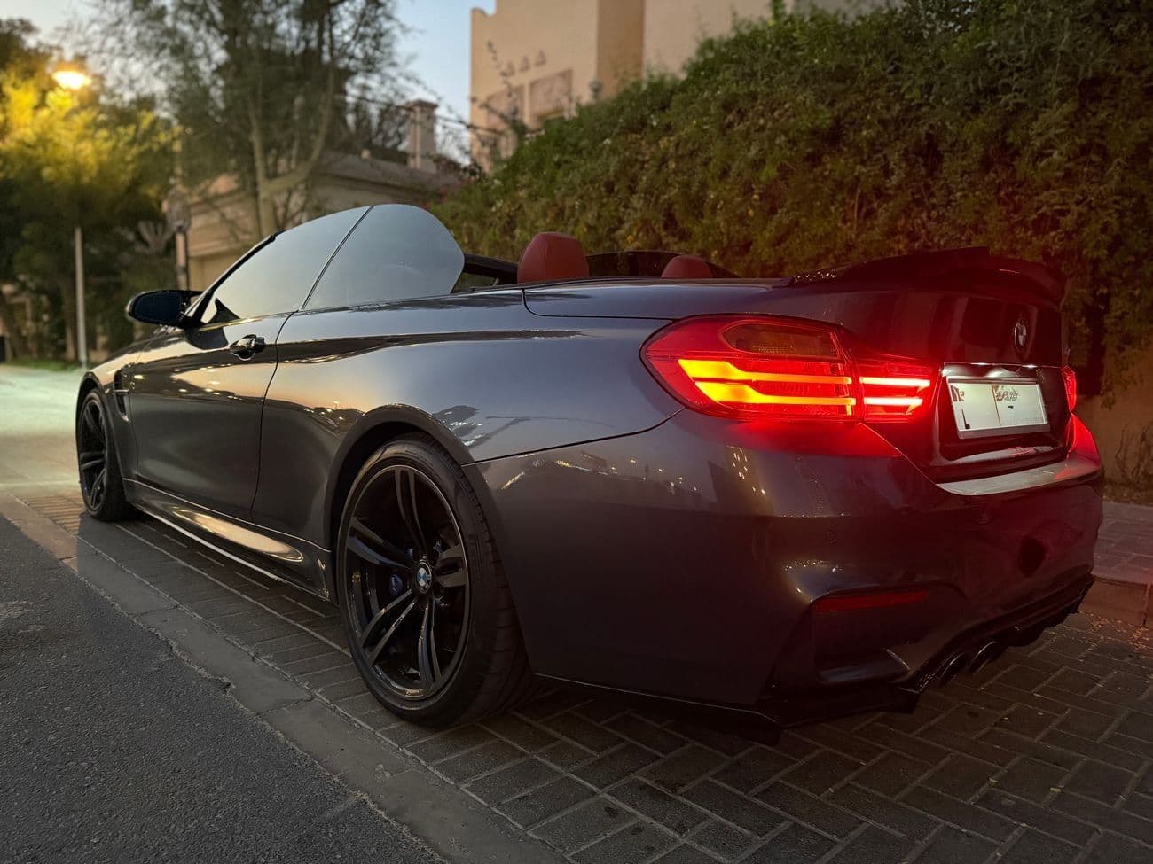 2015 BMW M4 STANDARD