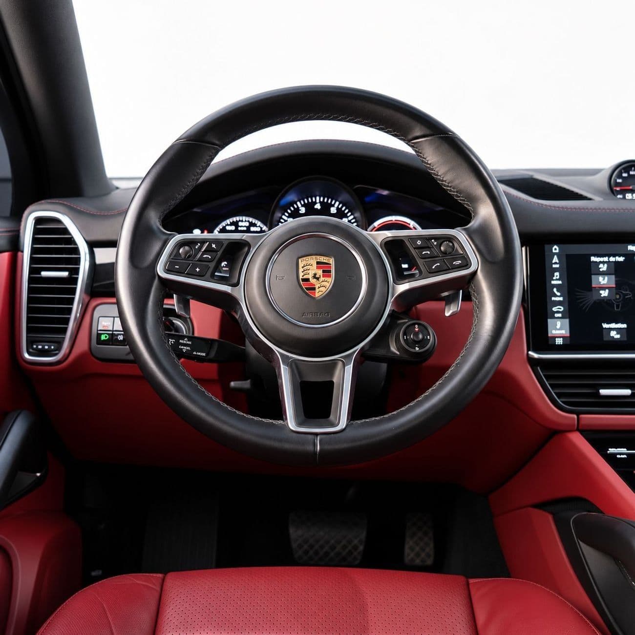 2020 Porsche Cayenne COUPE thumbnail 8