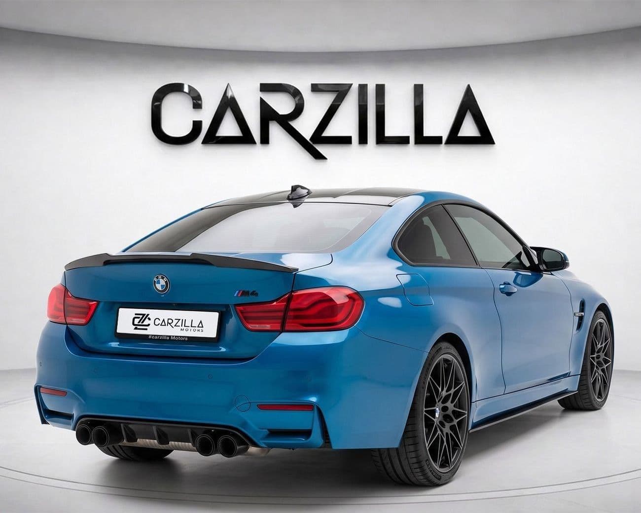 2018 BMW M4 STANDARD thumbnail 2