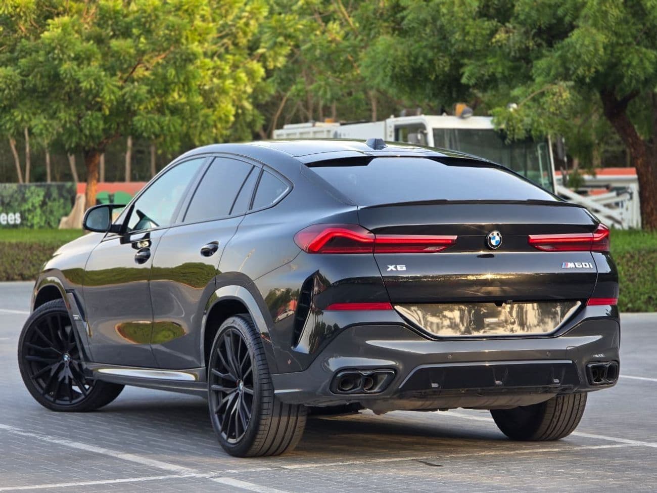2023 BMW X6 M STANDARD thumbnail 8