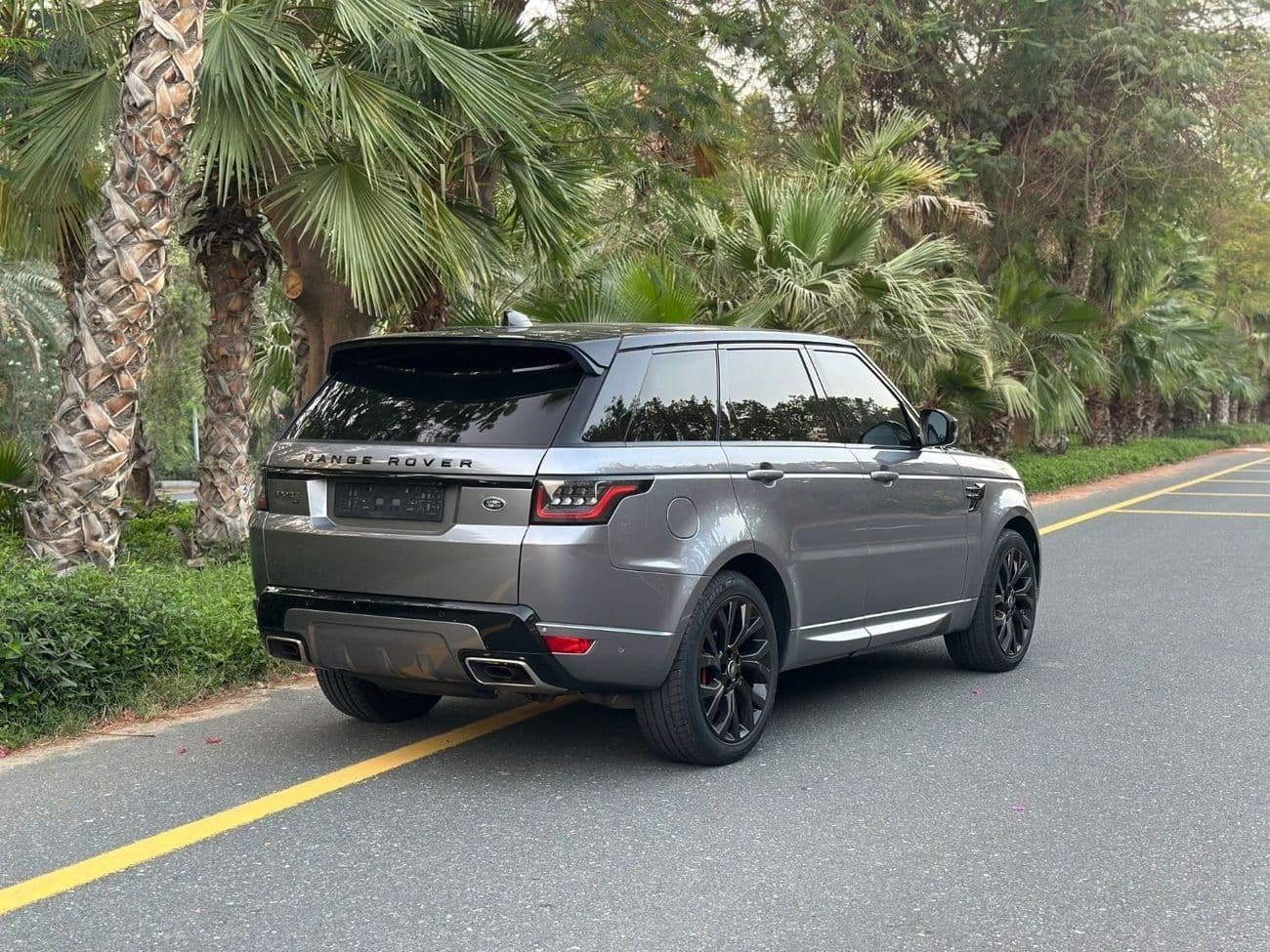 2021 Land Rover Range Rover Sport HSE DYNAMIC thumbnail 3