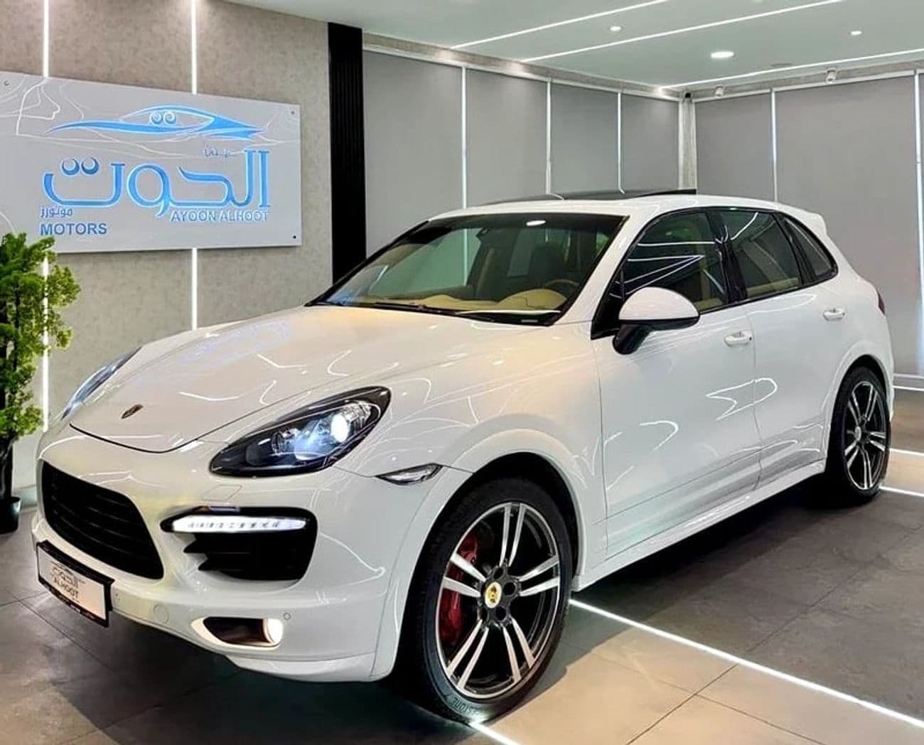 2014 Porsche Cayenne GTS