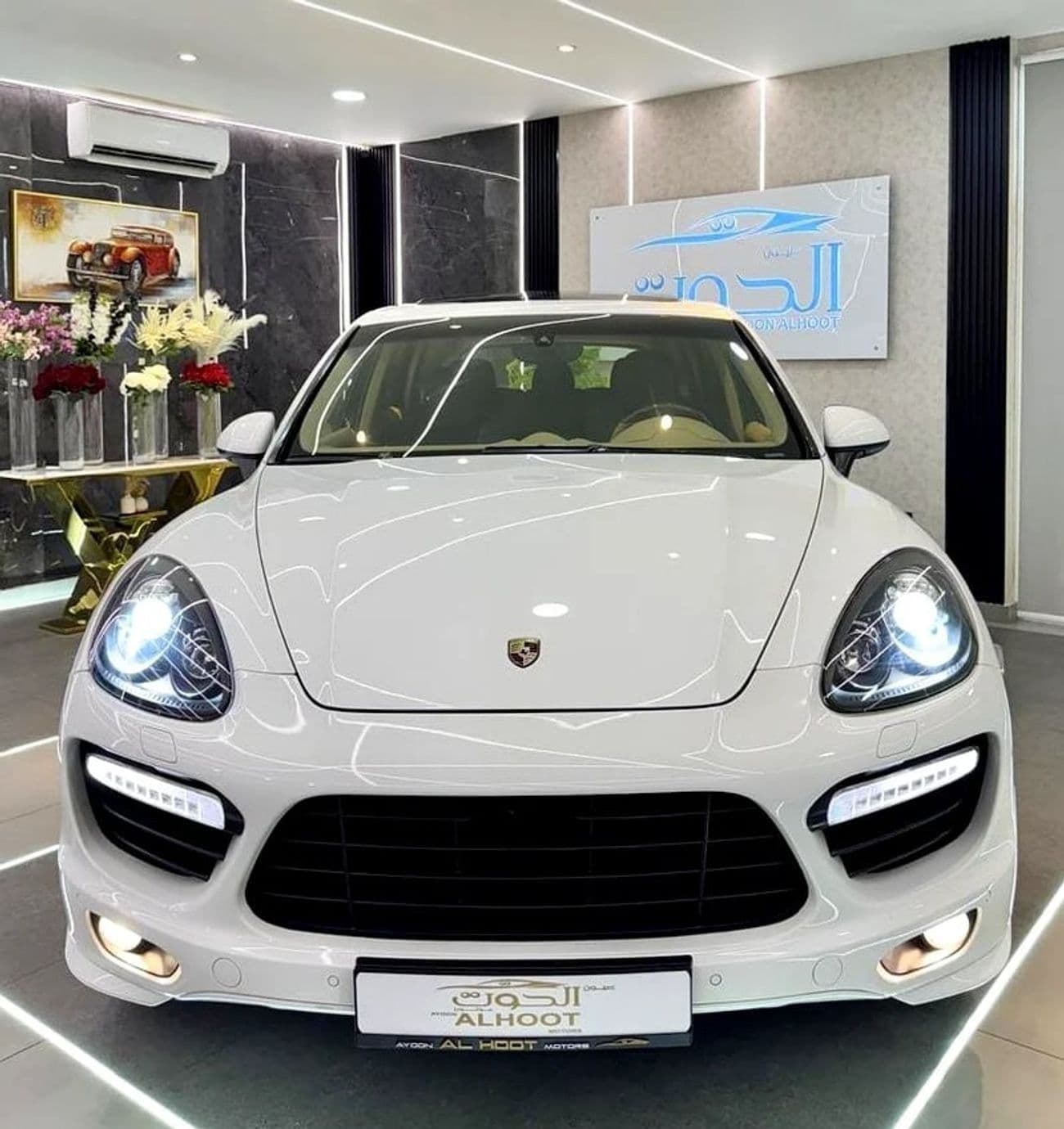 2014 Porsche Cayenne GTS thumbnail 6