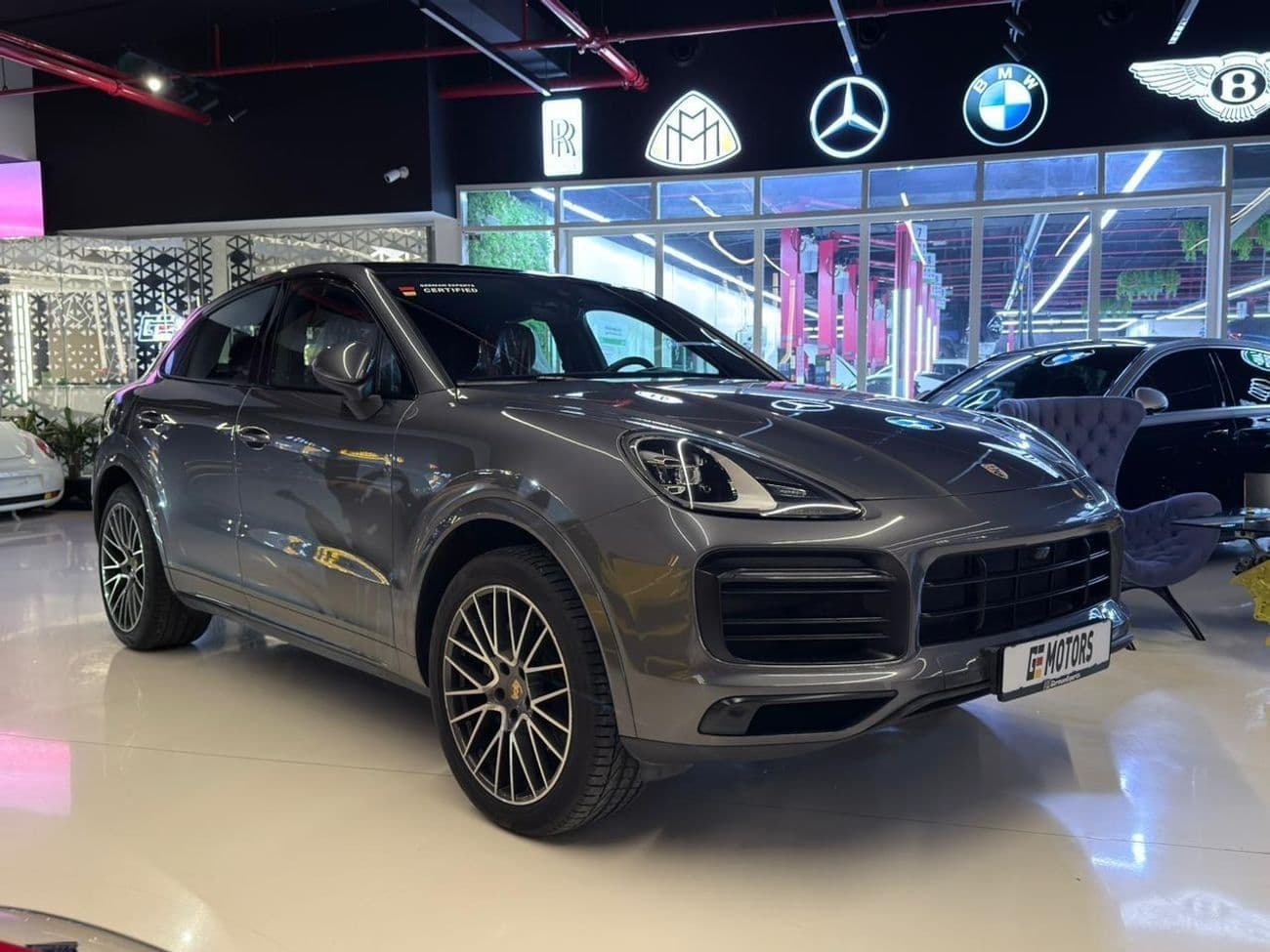 2023 Porsche Cayenne STANDARD thumbnail 2