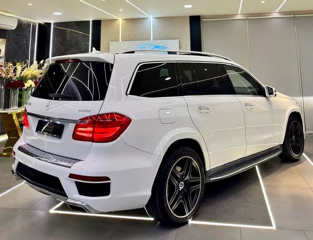 2016 Mercedes Benz GL500 STANDARD thumbnail 2