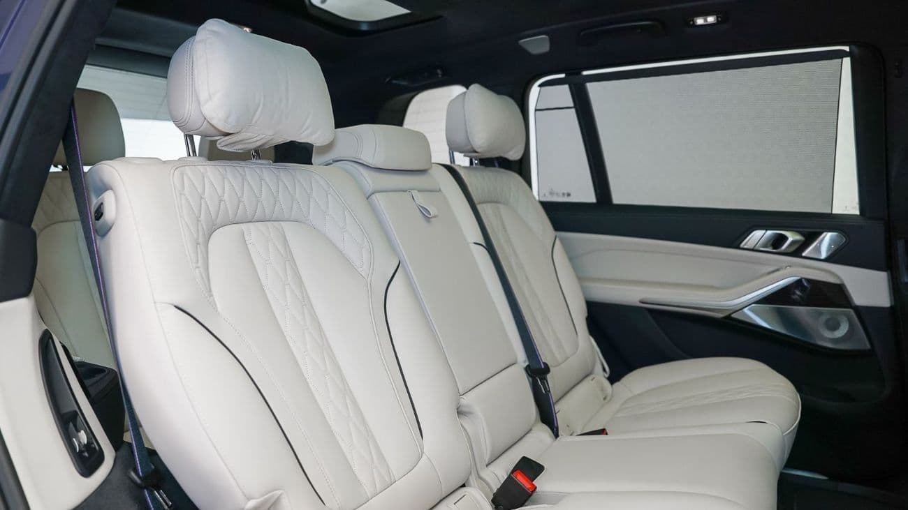 2025 BMW X7 M60i XDRIVE thumbnail 7