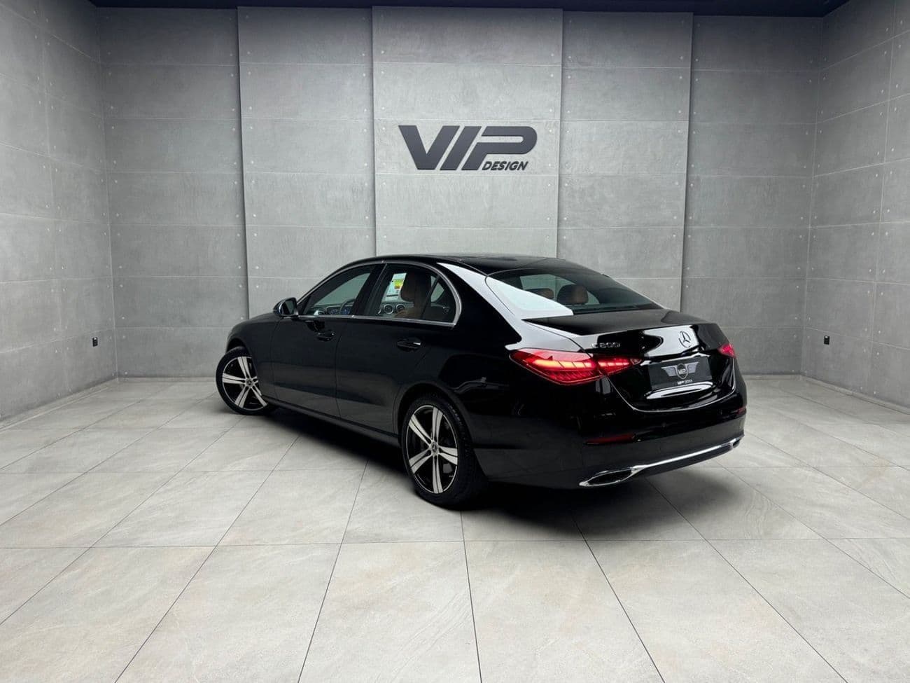 2025 Mercedes Benz C200 STANDARD thumbnail 6