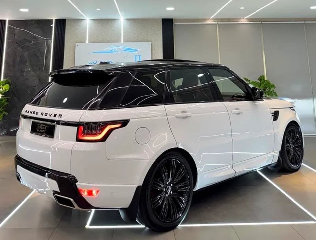 2016 Land Rover Range Rover Sport SC AUTOBIOGRAPHY thumbnail 3