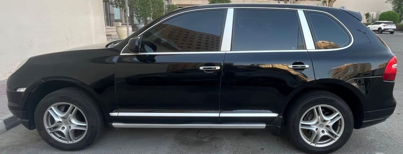 2008 Porsche Cayenne STANDARD thumbnail 2